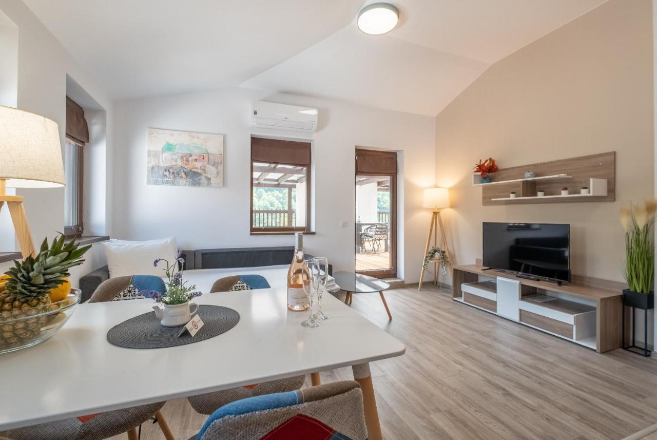 Tarnovgrad Apartments - Free Parking Βελίκο Τίρνοβο Εξωτερικό φωτογραφία